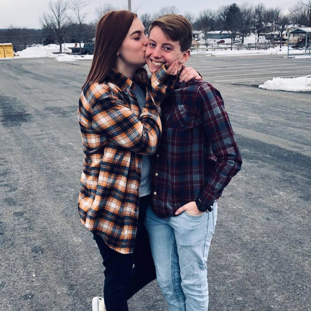 Meet your Posher, Alexis